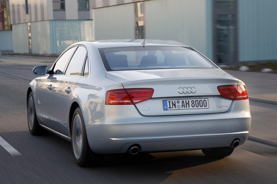  Audi A8 Hybrid (D4) 2011 года  (WW) (фото 5 из 67)